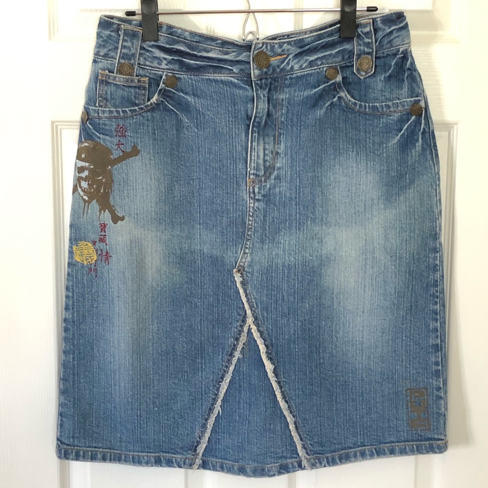 Disney Pirates of the Caribbean denim skirt size 8